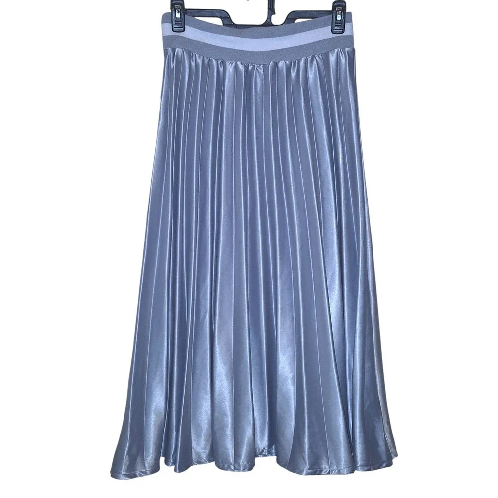NICOPANDA NWT Silver Satin Pleated Skirt With Jearsey Waistband Retro Style L